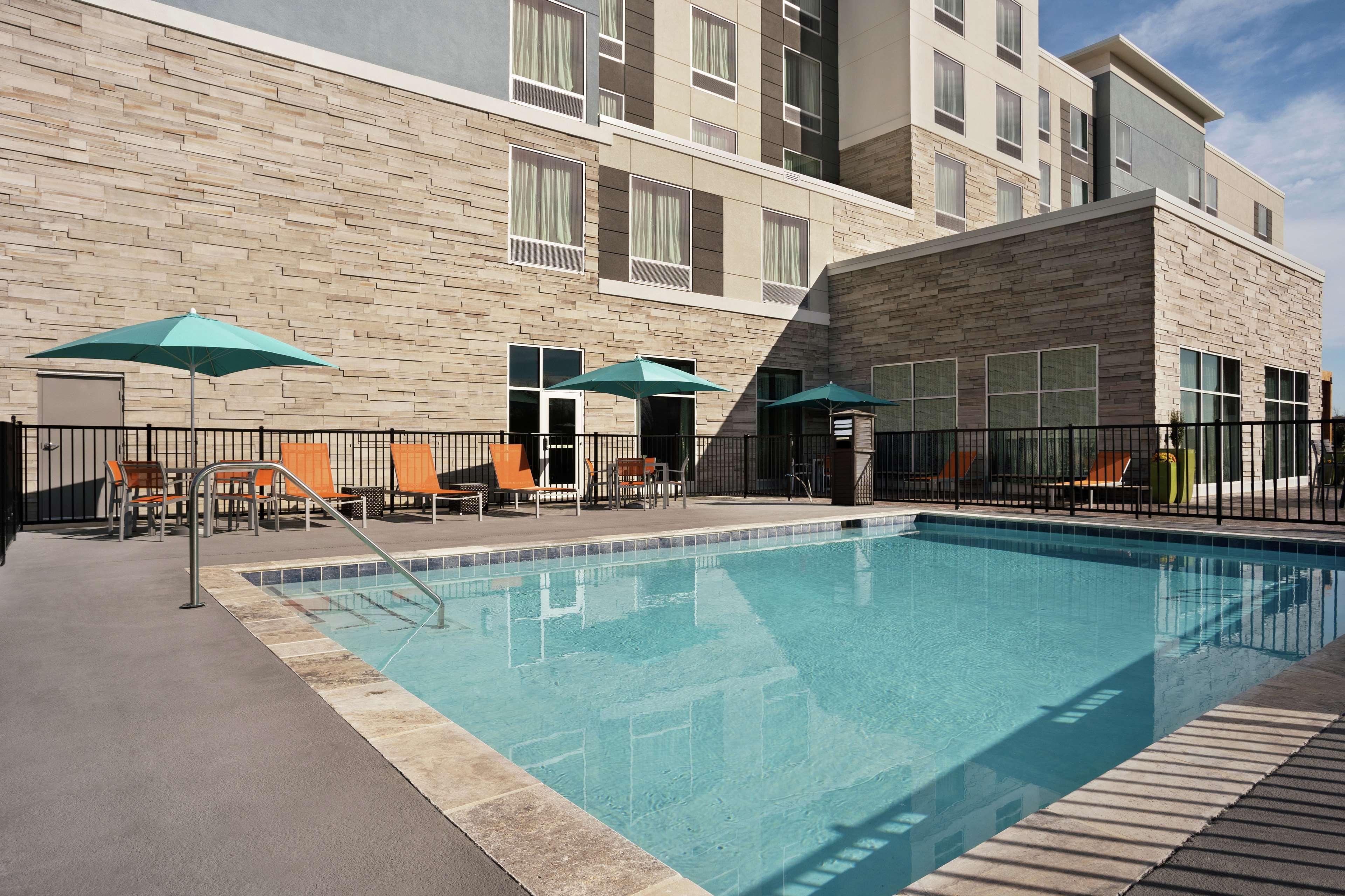 Homewood Suites By Hilton Florence Extérieur photo