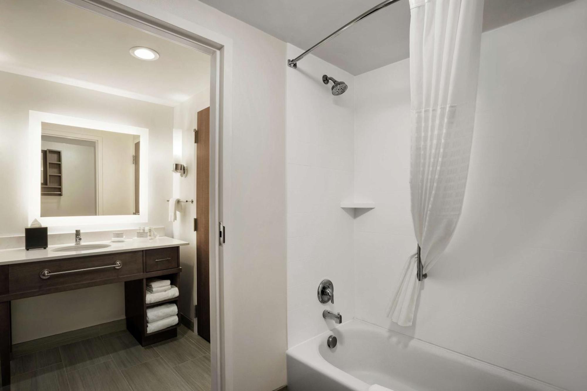 Homewood Suites By Hilton Florence Extérieur photo